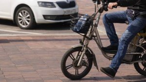 Юноша на электровелосипеде сбил пожилую женщину на юго-западе Москвы