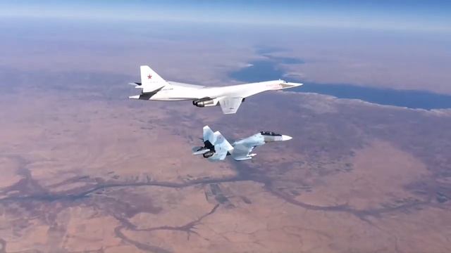 Красавец Ту-160 в полете смотреть онлайн