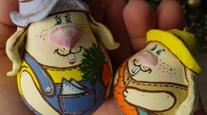 Кролики - папье-маше на лампочке. Ёлочные игрушки своими руками.