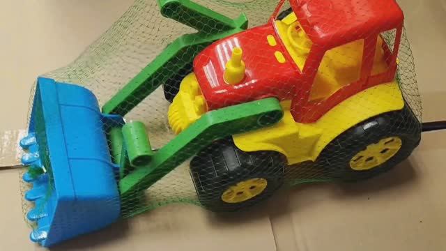 Для детей Трактор с большим ковшом