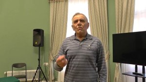 Ветеран ВОВ Михаил Ильич Тришин читает свои стихи молодежи