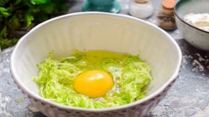 Кабачковые оладьи с луком