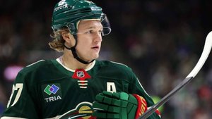 "Миннесота" заключила рекордный в истории НХЛ контракт с Капризовым