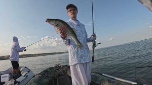 Летний рыбацкий труд.