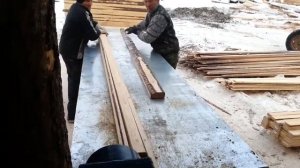 Брусовал Walter TD-350 KBA и многопил Walter WD-170 KBA с самодельными столами между станками.