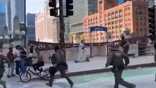 Эпичная погоня за мигрантом в США смотреть онлайн