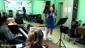 Paper Moon-5я -свобода в звуке; In A Mellow Tone-3я - форма, стиль, скэт. Полина Янгель