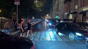 Ночная Москва 2025: прогулка с красотками и ярким городским вайбом! 🌃😍