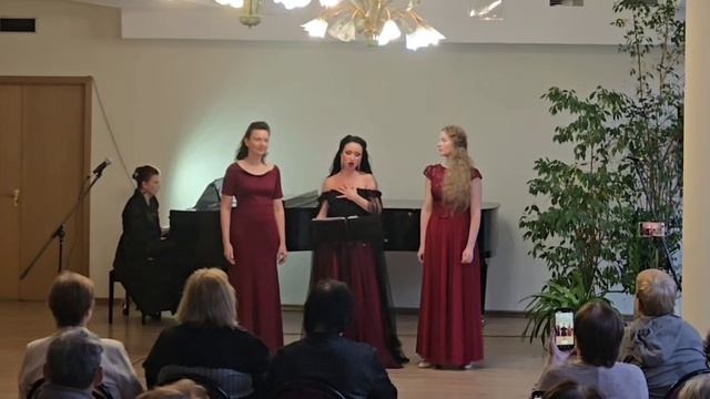 Трио Природа и любовь, романс, сл. и муз. П.И. Чайковского смотреть онлайн