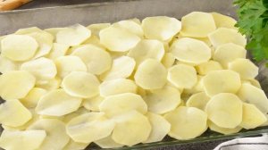 Картошка по-французски с помидорами