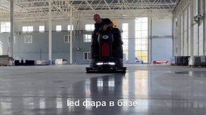 Большая поломоечная машина для логистических комплексов Viper AS1050R