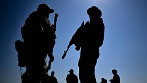 В РФ с 1 октября зарплата военнослужащих и силовиков будет повышена на 7,6%
