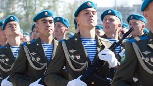 ГОЛУБЫЕ БЕРЕТЫ