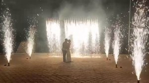 Огнепады из холодных сценических фонтанов на свадьбе в Сызрани