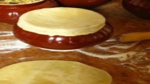 Картошка с грибами в горшочках