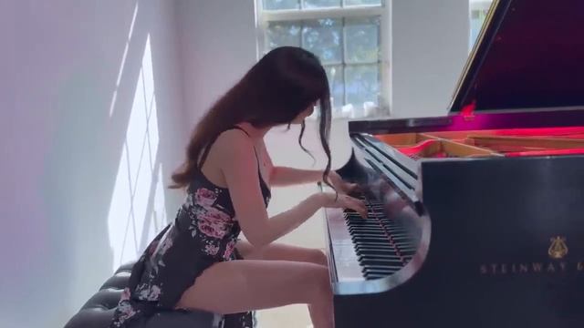 Лола — «Грезы в зимнем саду» (оригинал) (720P_HD) смотреть онлайн