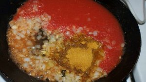 Курица под соусом карри