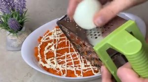 Беру БАНКУ ШПРОТОВ и готовлю гениальный салат на Новый год Быстрый салат вкусно и просто за минуты