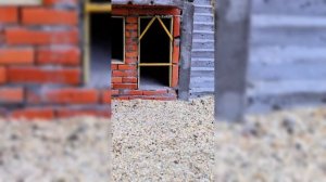 Красивая современная 2-этажная вилла с внешней лестницей.