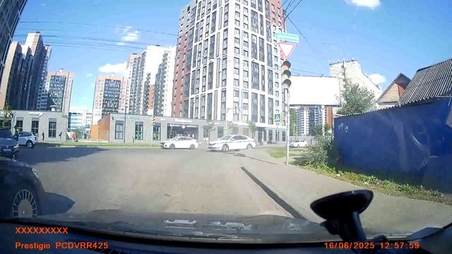 Добрые сотрудники Гибдд в Воронеже))) смотреть онлайн