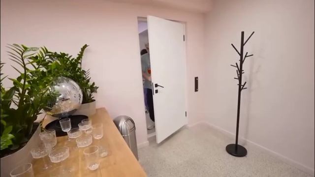 😂 смотреть онлайн