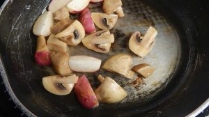 Камбала с шампиньонами