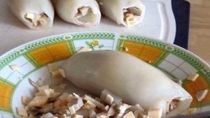 Кальмары с сыром в духовке