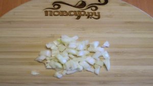 Мясной салат с фасолью