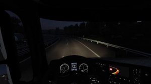 Дальнобой по Европе: Монотонность, которая лечит 🚛🔁🧠