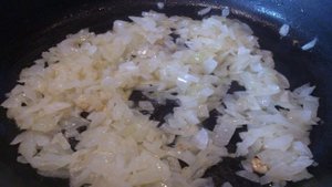 Кальмары, тушеные в сметане