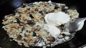 Картошка, фаршированная шампиньонами