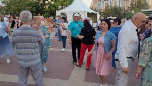 Младший лейтенант...