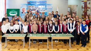 «Единая Россия» открыла три Парты Героя на востоке Москвы