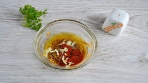 Медово-горчичная заправка для салата