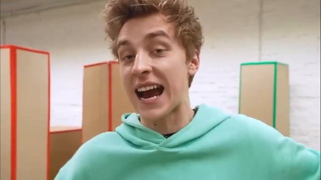 А4 ПРЯТКИ В КОРТОННЫХ КАРОБКАХ ЧЕЛЛЕНДЖ 1 ЧАСТЬ смотреть онлайн