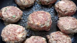 Мясные шарики с моцареллой в томатном соусе