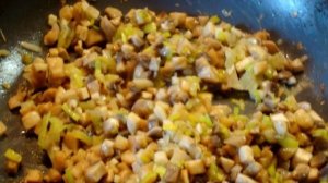 Картошка по-деревенски с грибами