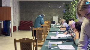 Сегодня в 8 утра в Тарском районе свои двери открыли 58 избирательных участков (14.09.2025)