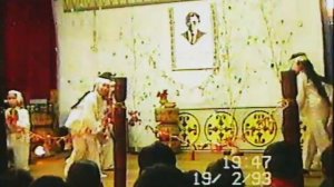 Өксөкүлээх Өлөксөйгө, Былатыан Ойуунускайга ананар. Дьохсоҕон орто оскуолата. 13.05.1992