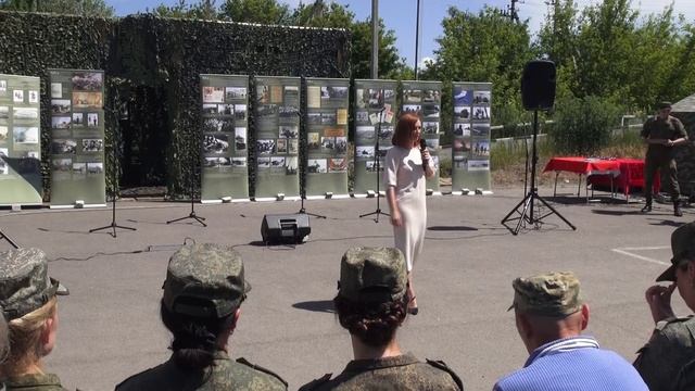 Ирина Ким стих - Девушкам в белых халатах