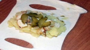 Лодочки из слоеного теста с начинкой