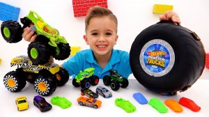 Ребята играют с игрушечными машинками | Hot Wheels Monster Trucks! Видео от Влада и Ники!