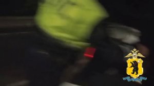 Сотрудник рыбинской Госавтоинспекции отказался от получения взятки суммой 95 тысяч рублей