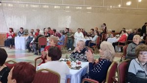 Праздничная программа "Для вас, кто не считает годы...", посвященная Дню пожилого человека.