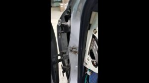 Hundai Elantra 3 Снятие водительской двери, восстановление проводов