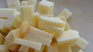 Мясные шарики с моцареллой в томатном соусе (фрикадельки)