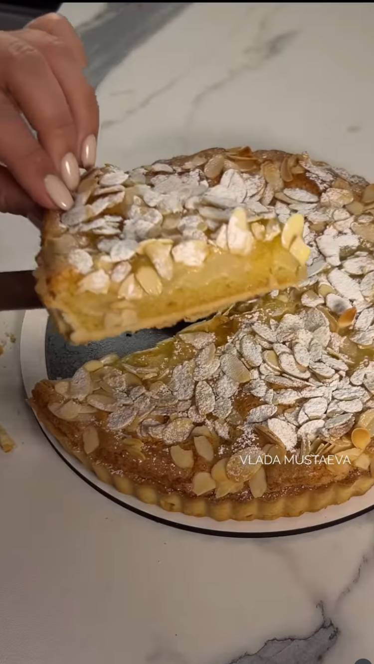 Рецепт миндального тарта с грушей 🍐