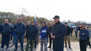 Мэр Ачинска Игорь Титенков представляет благоустройство набережной