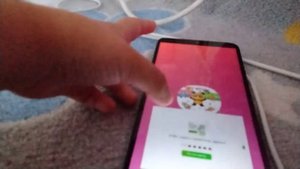 ИГРАЕМ НА ТЕЛЕФОНЕ В ПАЗАЛ