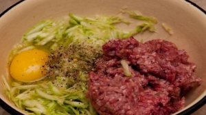 Мясные котлеты с кабачками